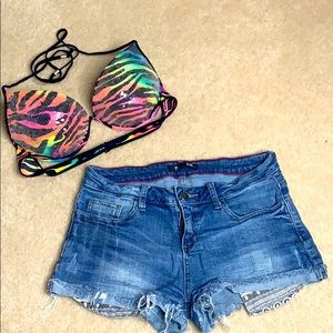 Victoria Secret bikini top.